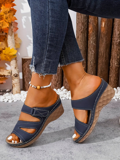 Rowella™ | Eleganckie Sandały na Koturnie z Paseczkiem