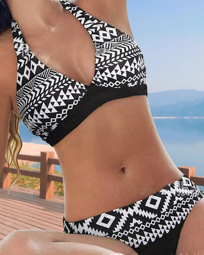 Wanda - Bikini z nadrukiem kwiatowym i geometrycznym