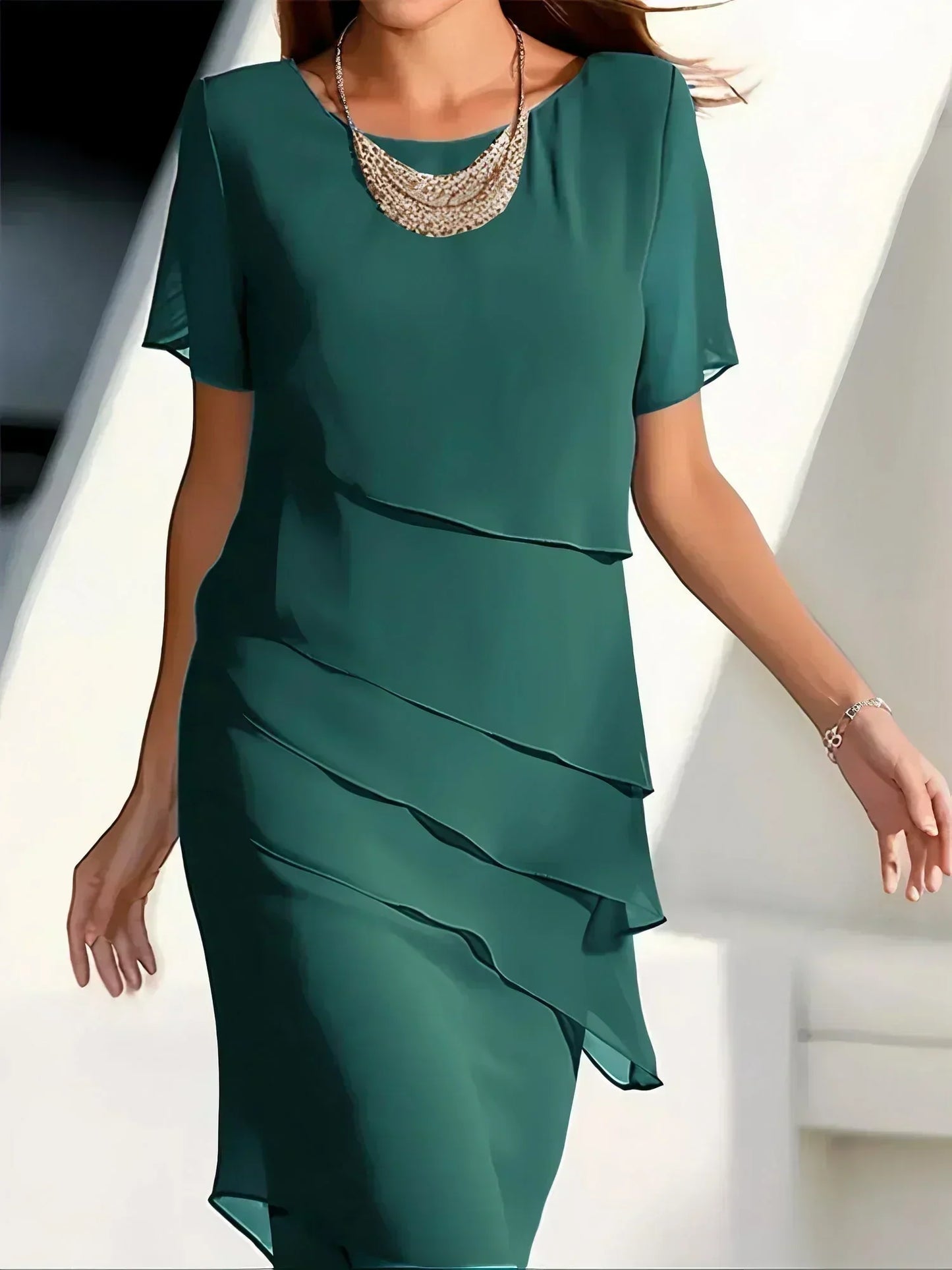 Isabella | Elegancka Sukienka z Kontrolą Brzucha
