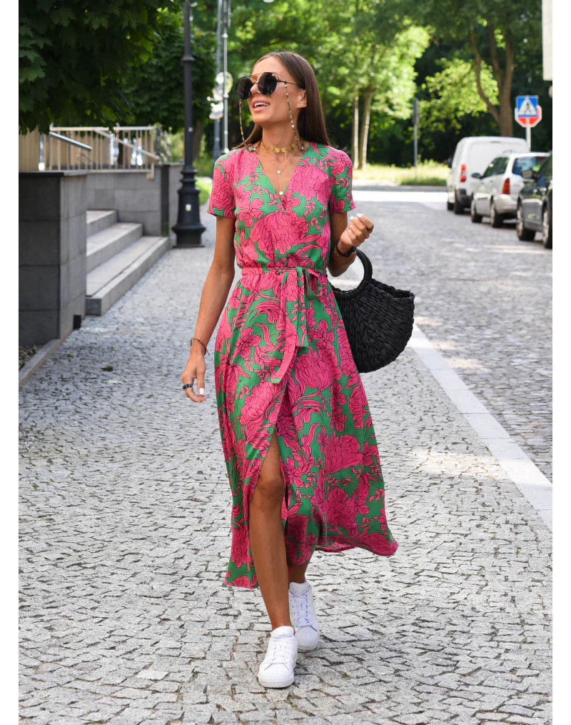 Suzanne - Elegancka sukienka z dekoltem w serek