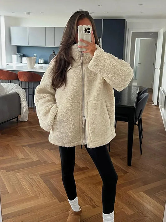 Alexa Kurtka Oversize™ - Idealna na Zimne Nadchodzące Dni!