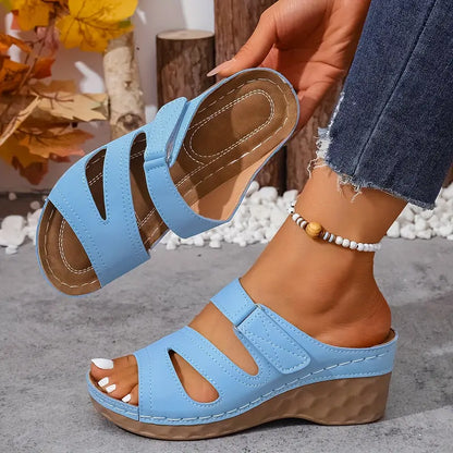 Rowella™ | Eleganckie Sandały na Koturnie z Paseczkiem