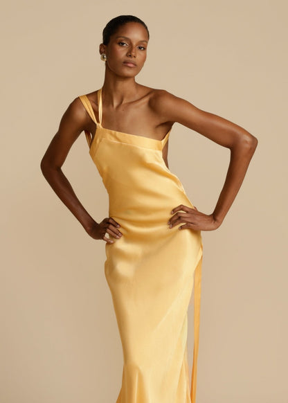 Sukienka maxi Livano Silk z eleganckimi ramiączkami